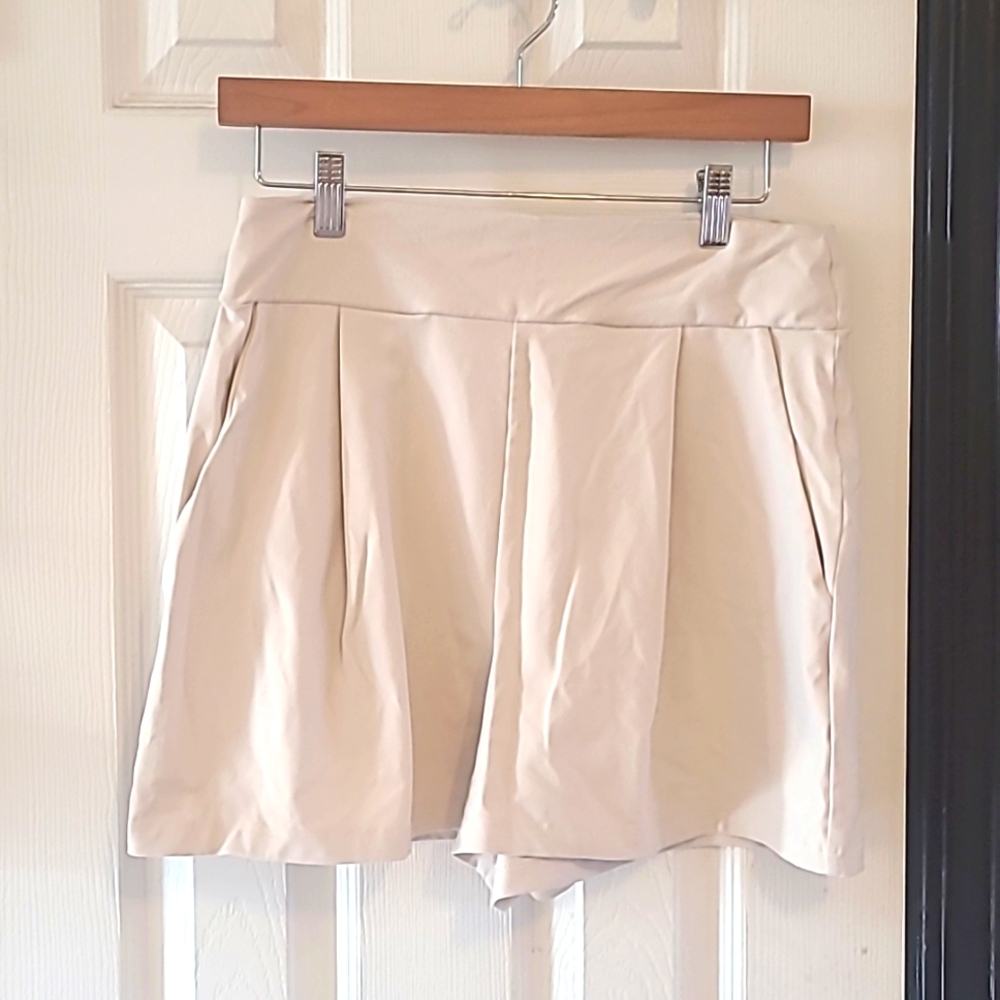 Revolve Tailored Short